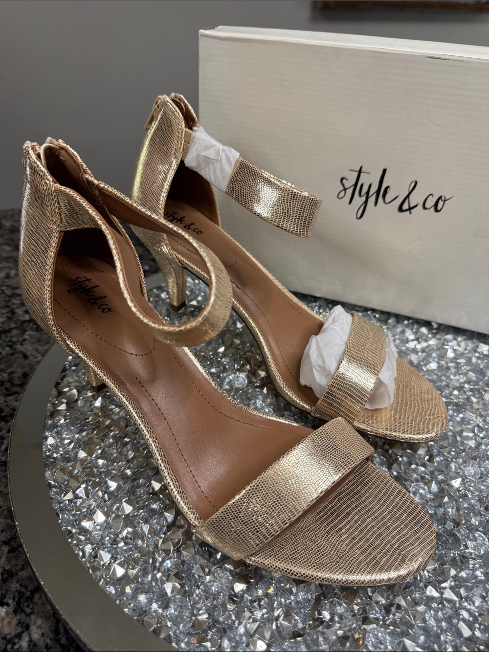 Style & Co. Metallic Gold snake texture Ankle-Strap Heels NEW 11